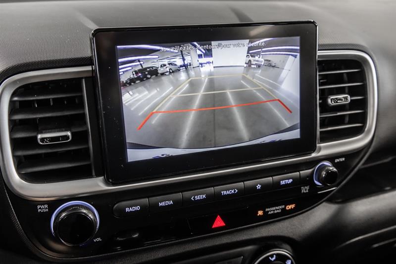 Hyundai
Elantra
2021